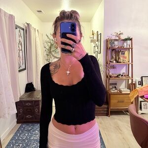 Aritzia Black Knit Long Sleeve Top